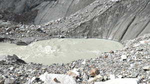 Gletscherwyb 2025 - Aarequelle